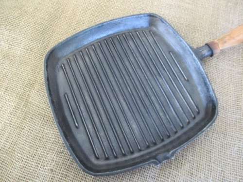 Beautiful Cast Iron Steak Pan