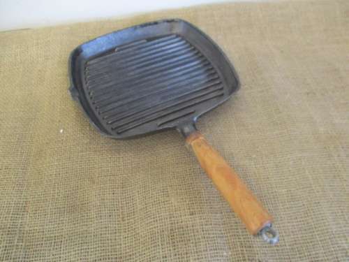 Beautiful Cast Iron Steak Pan