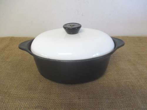 Get Yourself This Most Beautiful Everlasting Sizable No 10 Cookwell Ovenproof Cast Iron Casserole
