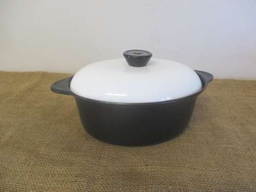 Get Yourself This Most Beautiful Everlasting Sizable No 10 Cookwell Ovenproof Cast Iron Casserole