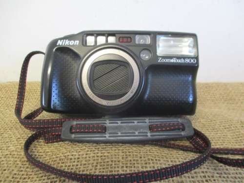 Vintage Nikon Zoom Touch 800 SLR 35mm Camera With Attached Nikon Zoom 37-105mm Macro Lens       1998