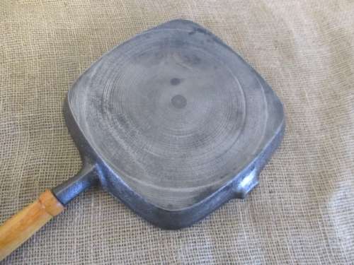 Pretty Heavy Solid Cast Iron Steak Pan