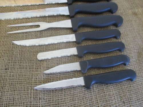 Beautiful 17 Piece Shogun Stainless Steel Knife Set                          Made In Japan