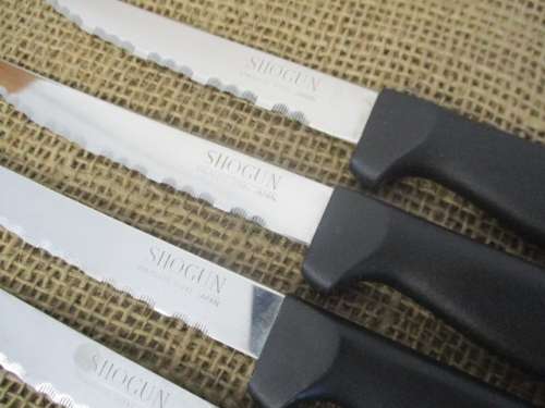 Beautiful 17 Piece Shogun Stainless Steel Knife Set                          Made In Japan