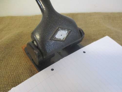 Beautiful Vintage Heavy Duty Solid Cast Iron Walton Stationary Paper Punch
