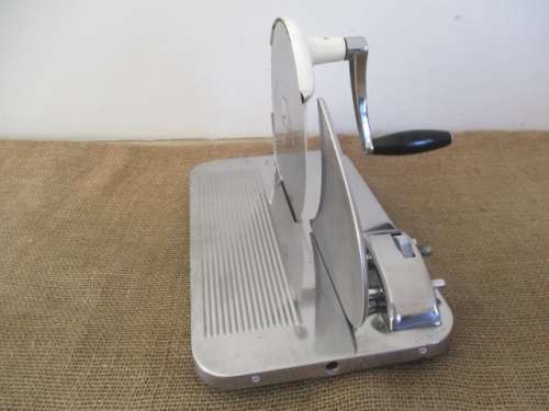 Very Neat Vintage Pineware Stainless Bread Slicer