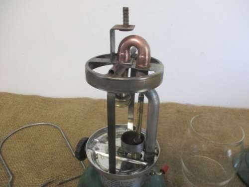 Beautiful Vintage Coleman 201 Kerosene Lantern.  Wichita, Kansas USA.  Sept 1979
