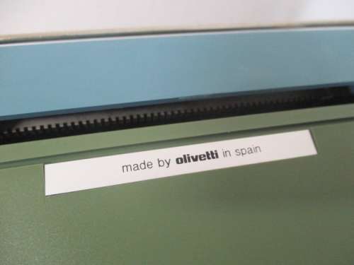 Rare Vintage Olivetti Studio 46 Portable Typewriter In Original Case     Spain