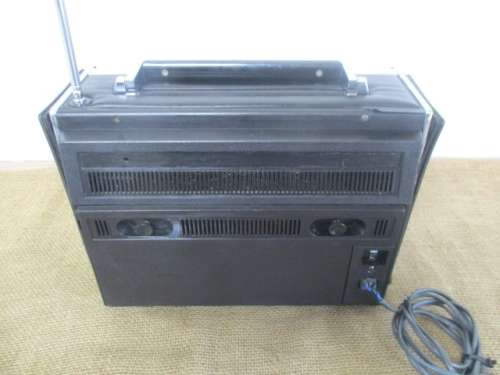 Absolutely Rare Vintage Sony Earth-Orbiter 8 Band Radio