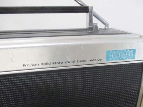 Absolutely Rare Vintage Sony Earth-Orbiter 8 Band Radio