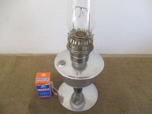 Beautiful Vintage Aladdin No 23 Oil Lamp With Chimney And Two Mantles           Made In England