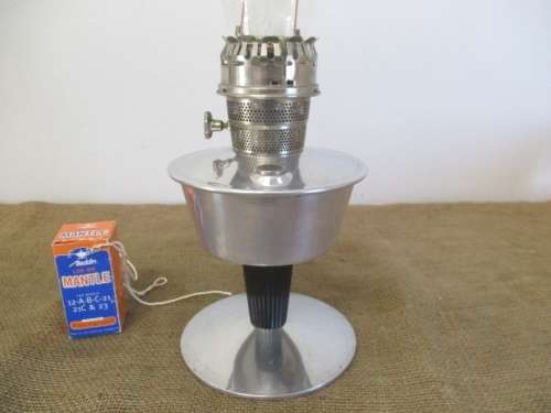 Beautiful Vintage Aladdin No 23 Oil Lamp With Chimney And Two Mantles           Made In England