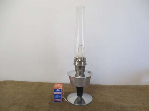 Beautiful Vintage Aladdin No 23 Oil Lamp With Chimney And Two Mantles           Made In England