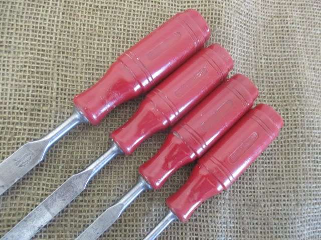 A Lovely Rare Set Of Four Vintage E.A. Berg Eskilstuna Sweden Beveled Carpenter Woodworking Chisels