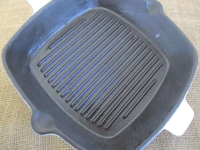 A Cut Above The Rest.....This Stunning Enameled Cast Iron Steak Pan