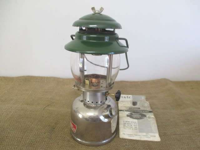 Nice Vintage Coleman Empire 249 E`Sunshine Of The Night` Kerosene Lantern    Canada    12/69