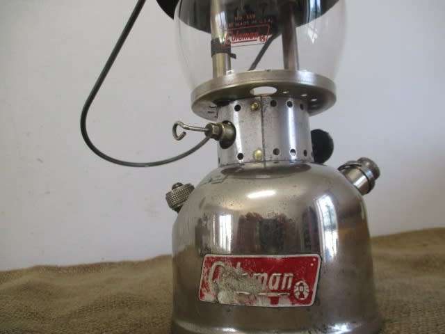 Nice Vintage Coleman Empire 249 E`Sunshine Of The Night` Kerosene Lantern    Canada    12/69