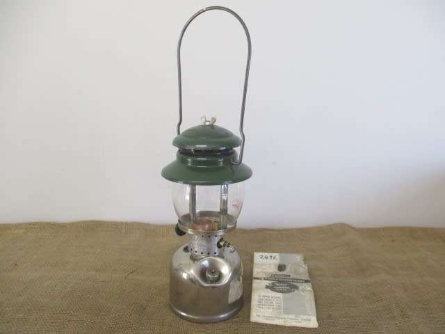 Nice Vintage Coleman Empire 249 E`Sunshine Of The Night` Kerosene Lantern    Canada    12/69
