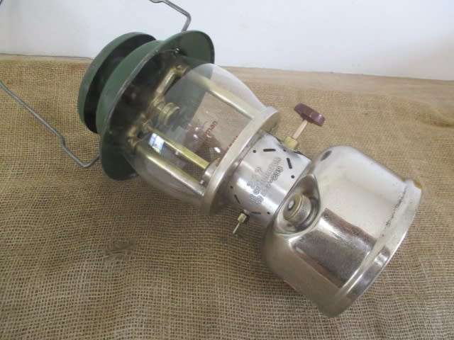 Nice Collectable Vintage Coleman 237 `Sunshine Of The Night` Kerosene Lantern  Canada 12.66