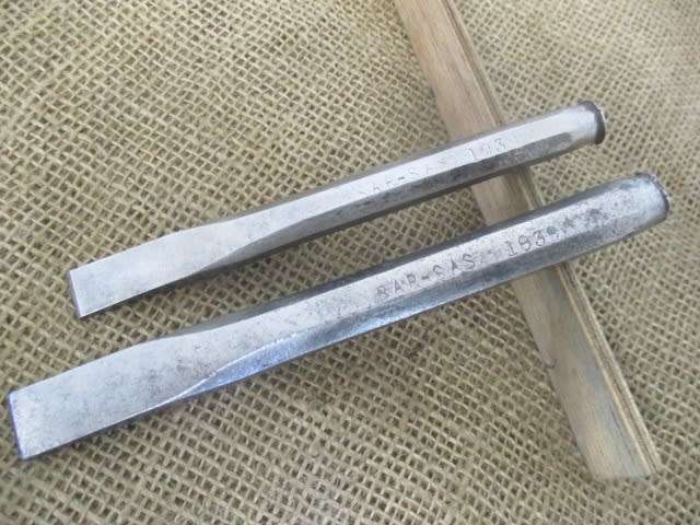Particularly Rare....Two Genuine Vintage CL 15 SAR - SAS  1939 Cold Chisels By Beardshaw, Sheffield