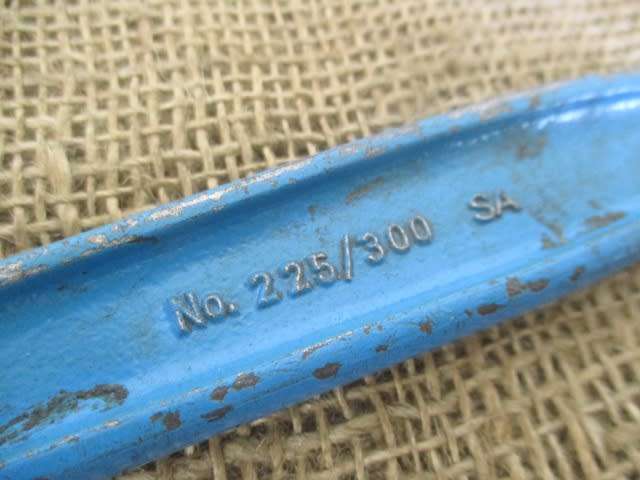 Nice Gedore 225/300 Adjustable Pipe Wrench     SA