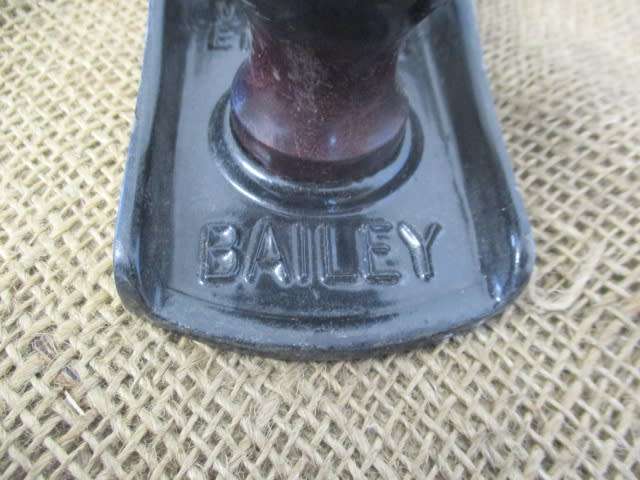 The Real Workhorse...This Beautiful Neat Vintage Stanley Bailey No 5 012-005 Jack Plane     England