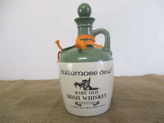 Wonderful Vintage `tallamore dew`Rare Old Irish Whiskey Stoneware Bottle By Tullamore Dew Company