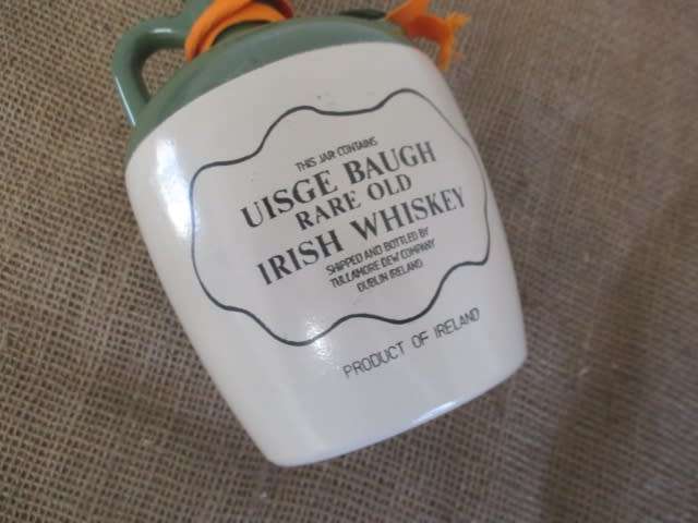 Wonderful Vintage `tallamore dew`Rare Old Irish Whiskey Stoneware Bottle By Tullamore Dew Company