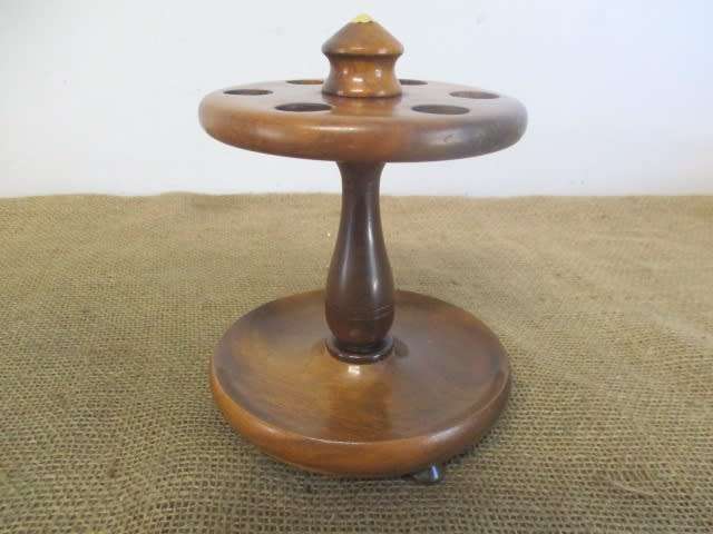 Perfect Vintage Wooden Six Pipe Stand