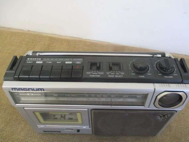 Vintage Sanyo Magnum Model M2563KB Portable 4 Band Electrical/Battery Radio/Cassette Player