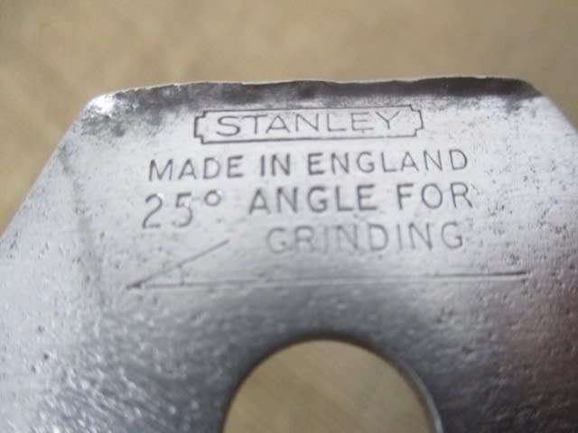 The Real Workhorse....This Neat Vintage Stanley Bailey No 5 1/2 Hand Plane        England