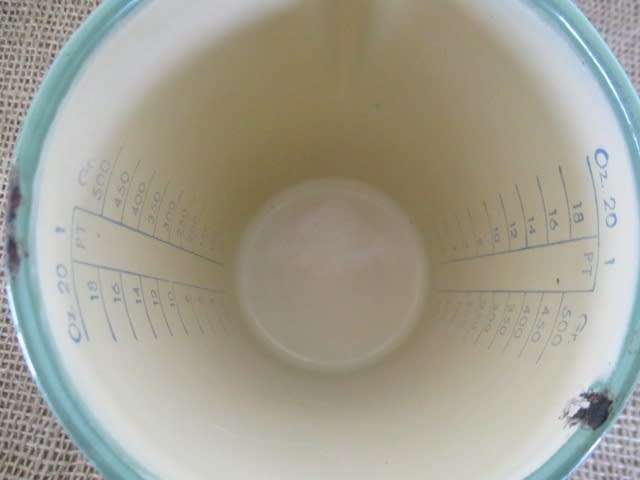 Cute Rare Vintage 10cm Kockums Enamel Oz. 20 / Gr. 500 Measuring Jug           Sweden