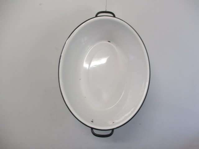 Beautiful Large Oval Shape Vintage Old School Enamel Baby Tub
