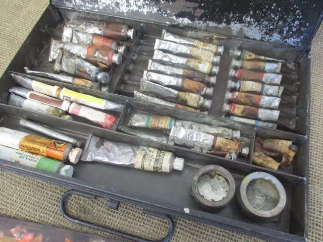 Vintage Winsor & Newton Limited London England Oil Paint Set In Original Metal Container