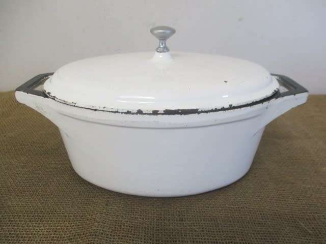 For Lifetime Cooking Pleasure......With This Sizable Vintage Enamel Cast Iron Oval Lidded Pot