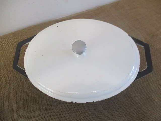 For Lifetime Cooking Pleasure......With This Sizable Vintage Enamel Cast Iron Oval Lidded Pot