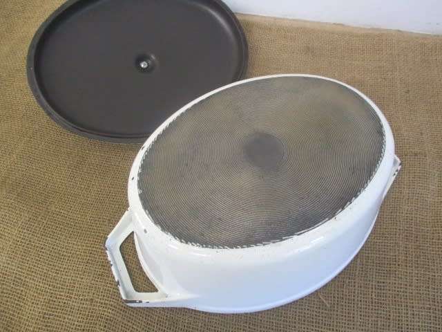 For Lifetime Cooking Pleasure......With This Sizable Vintage Enamel Cast Iron Oval Lidded Pot