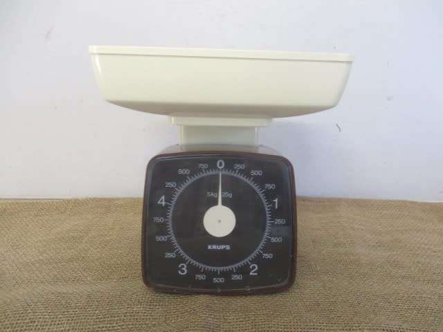 Nice Vintage Krups 5kg x 25g Type 875 Kitchen Scale         1970`s        Ireland