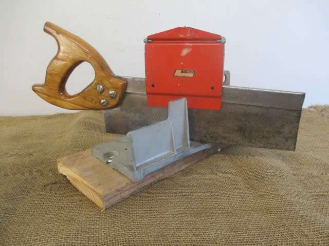 Vintage Stanley Handyman H114 Mitrebox With Free Of Charge Mitre Back Saw
