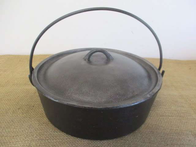 Rare Large Size Vintage Falkirk No 6 Cast Iron Flat Bottom Pot