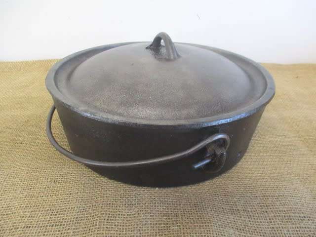 Rare Large Size Vintage Falkirk No 6 Cast Iron Flat Bottom Pot