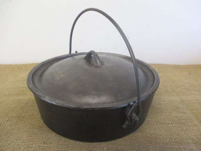 Rare Large Size Vintage Falkirk No 6 Cast Iron Flat Bottom Pot