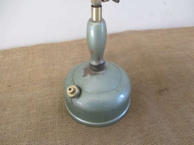Collectable Vintage Coleman 158`Sunshine Of The Night` Kerosene Lantern  Canada