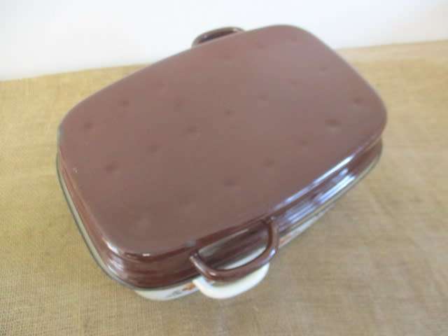 An Awesome Vintage Old Fashioned Enamel Rectangular Roasting Pan With Lovely Floral Design