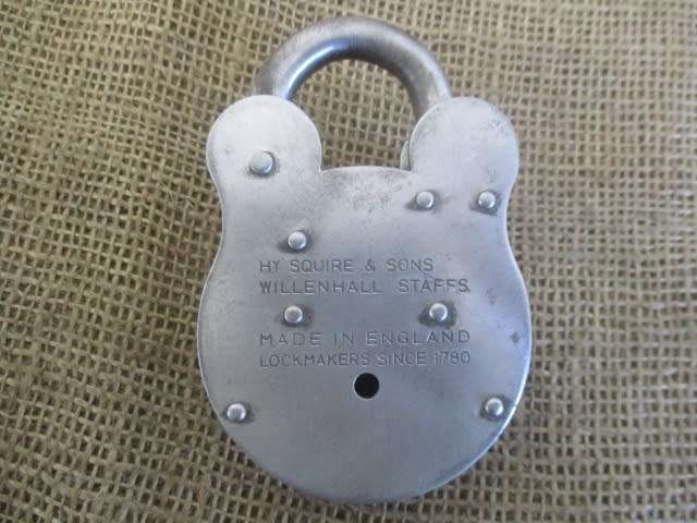 Collectable Vintage 660 Squire Old English Padlock By HY Squire & Sons           England