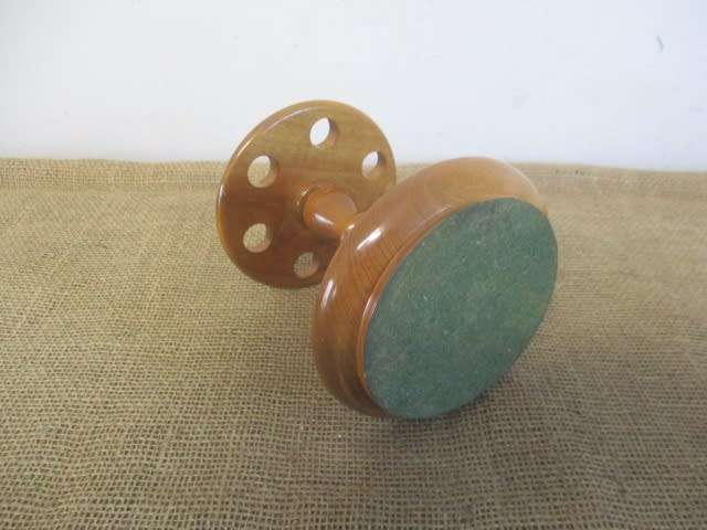 Perfect Vintage Wooden Six Pipe Stand