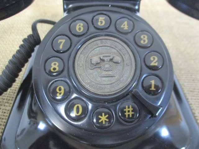 Telkom SA Pty Ltd Bakelite Antique Rotary Dail Landline Table Telephone