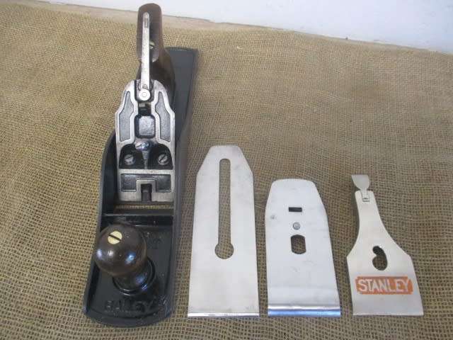 The Reliable Foreman.....This Clean Neat Vintage Stanley Bailey No 5 1/2 Hand Plane        England