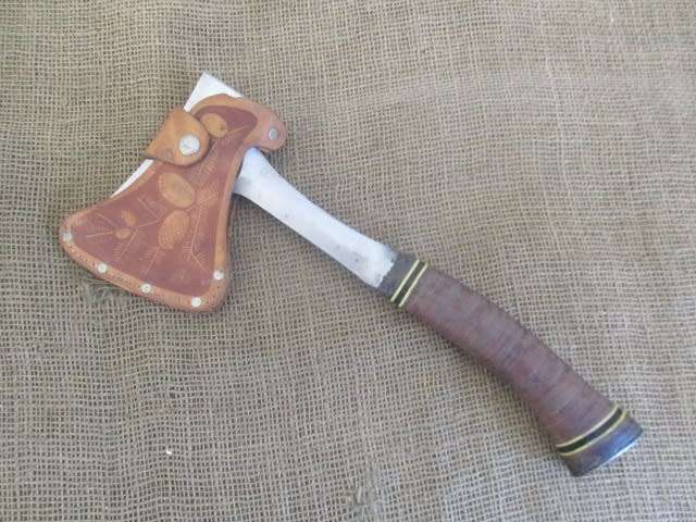 Prestigious Old Estwing Rockford ILL Sportman`s/Camping Axe Hatchet In Original Leather Sheath   USA