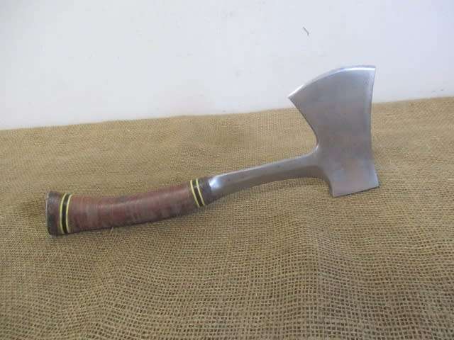 Prestigious Old Estwing Rockford ILL Sportman`s/Camping Axe Hatchet In Original Leather Sheath   USA